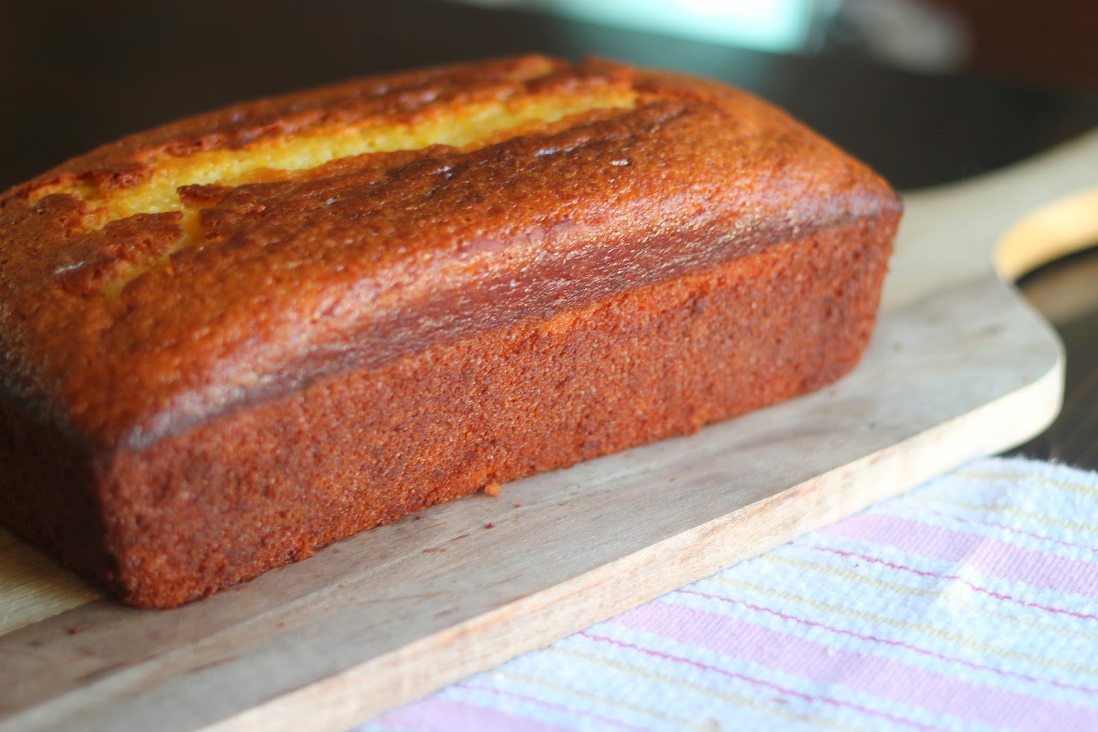 THE ACCIDENTALLY AMAZING GLUTEN – FREE LEMON LOAF