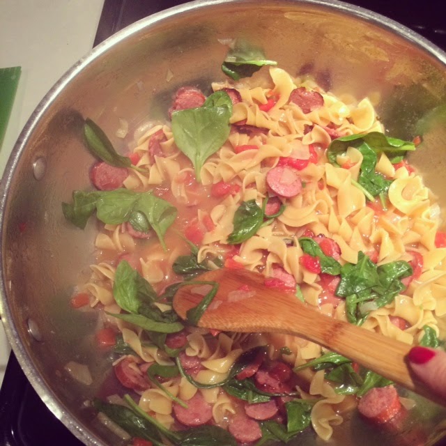 CREAMY SPINACH & SAUSAGE PASTA